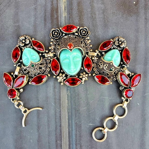 New Carved 3 Blue Goddess Face Garnet 925 Silver Bracelet. - Picture 13 of 15